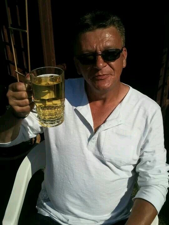 mattterry67's profile picture. Loves Simple Minds, Wales & nice people. Pads brat. Diagnosed with terminal cancer in May but still fighting it!!!!!