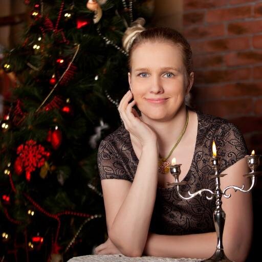 Копирайтер продающих текстов, маркетолог, SMM-консультант. Хозяйка Мастерской Джулии Дав