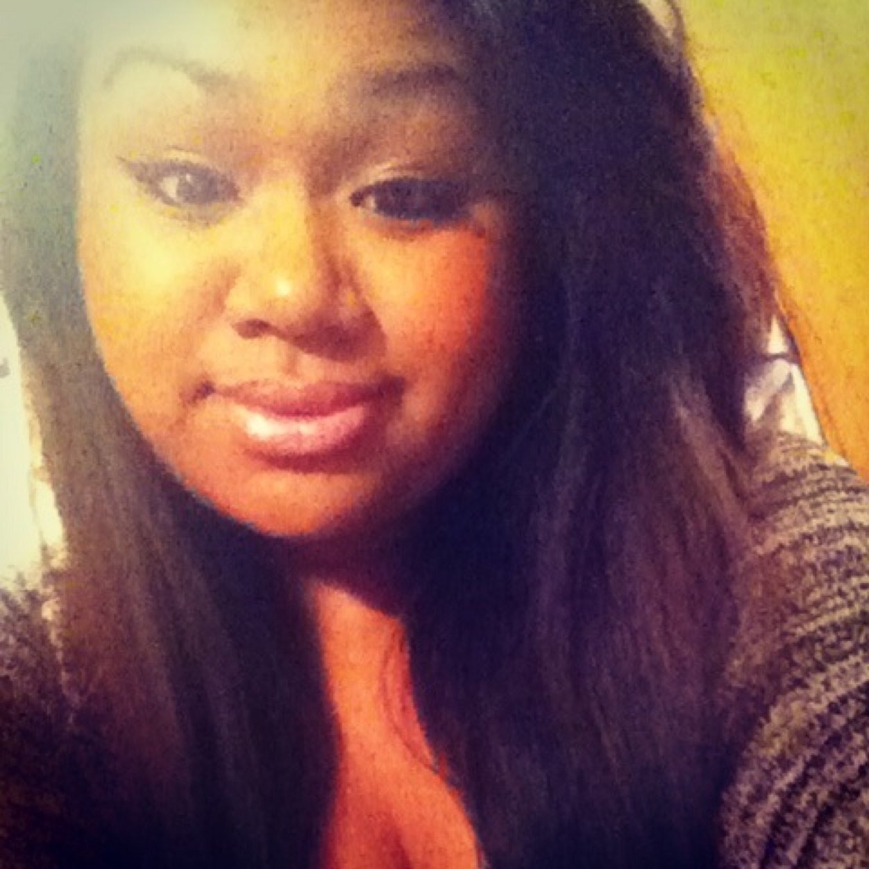 First off my name is Molly :) Im 5'1 no kids. -Marshallese -kiribati -aisan -& more. Love anything include fashion! DONT GET ON MY BAD SIDE!