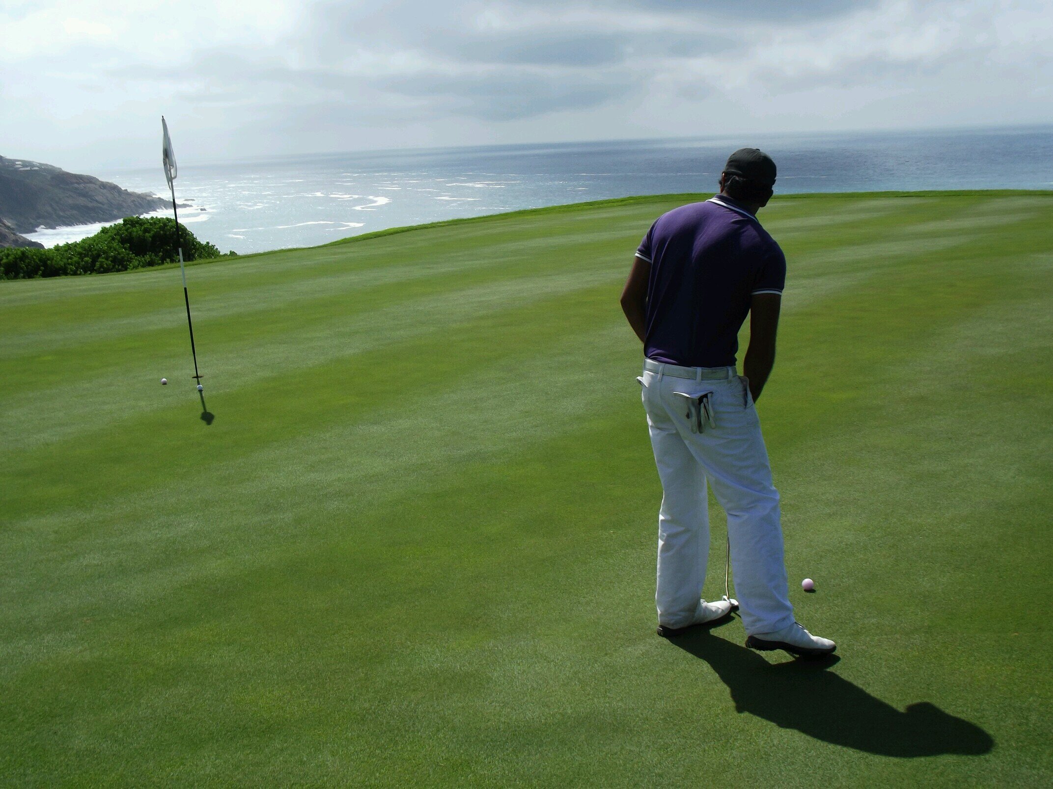 yus_khan's profile picture. 