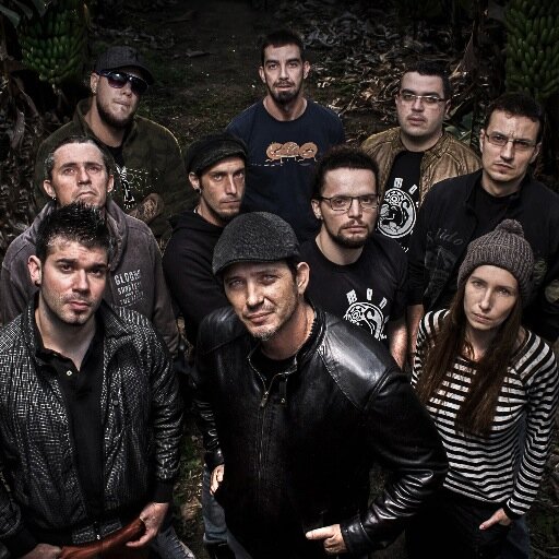 TheMonos's profile picture. Ya nuestro nuevo disco a la venta en http://t.co/GaUaUWum3X también puedes escucharlo en Spotify y iTunes.