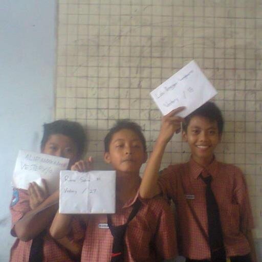 Semoga orang sombong itu tidak punya teman.