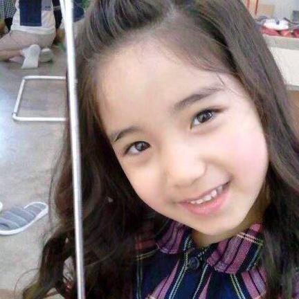 ปาร์คชินฮเย  น้องสาวคนเล็กแห่งบ้านปาร์ค  น้องสาวพี่ดื้อชานยอลและพี่ชอนดุง   
#คริสยอลโคตรรักมึงเลย