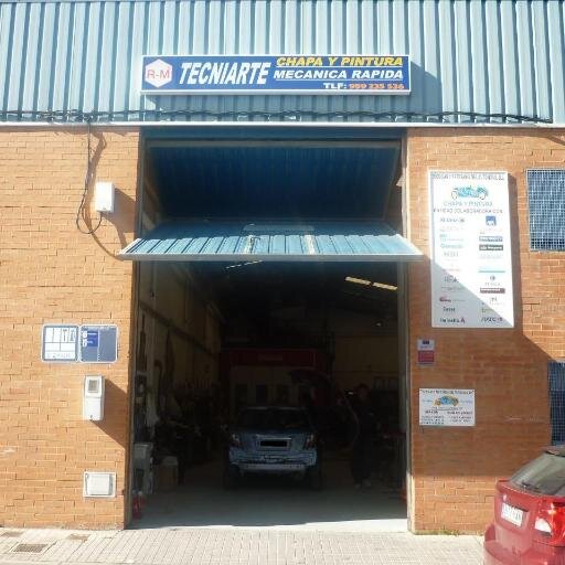 Taller de Chapa y Pintura. Polígono Polirrosa, Calle H, Nave 135, 21007 959235536