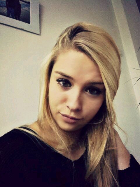 Lisanne_M_'s profile picture. bad things fall apart, so better things can come together