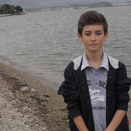 #takipedenitakipederim    spor ve müzik alanlarında iddalıyım.