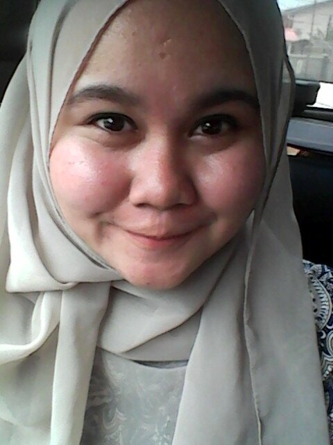 fatin alya , 18 , selangor