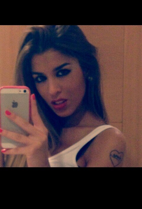 La ama personificada, donde pisa brilla el sueelo jeje, un iifintinoo junto a ella 8.