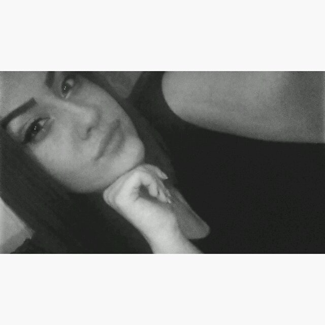 Iraanse's profile picture. IG: naghazadeh