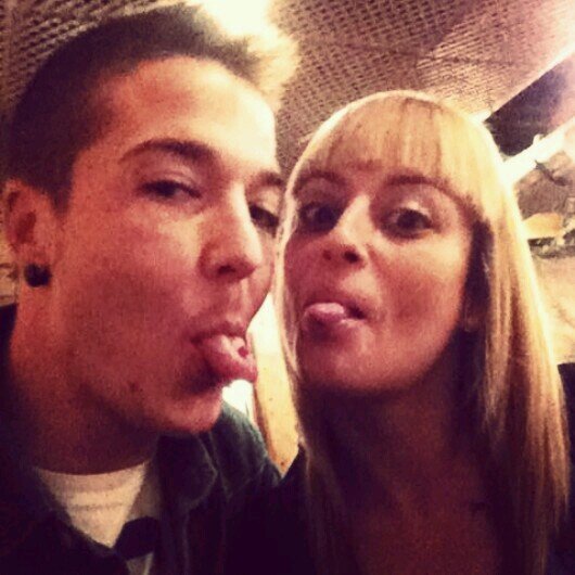 delacruzvane's profile picture. sigo mi camino, un camino de vereda en el que siempre queda huella.