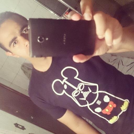 Rodgagliostro's profile picture. Alguém complicado demais para ser descrito na bio.