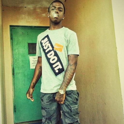 Recording Artists 
Instagram:qselfish_