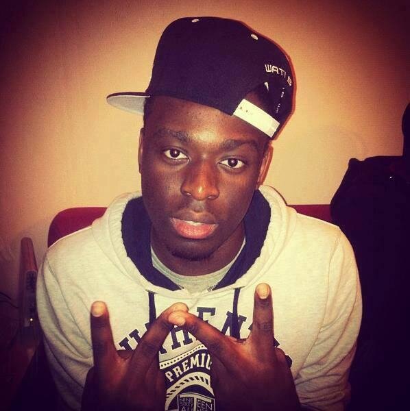 djunadjanana's profile picture. Rendez-vous le 31 mars 2014 pour Les Yeux Plus Gros Que Le Monde de Black M #WatiB #VX je follow tous les Wati Soldat moi même WATI SOLDAT