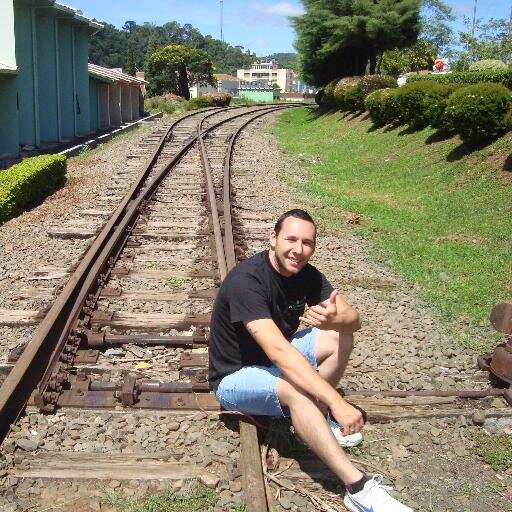 Radialista da Rádio GLOBO, Lages - SC. editor, produtor, jornalista e mais um pouco...