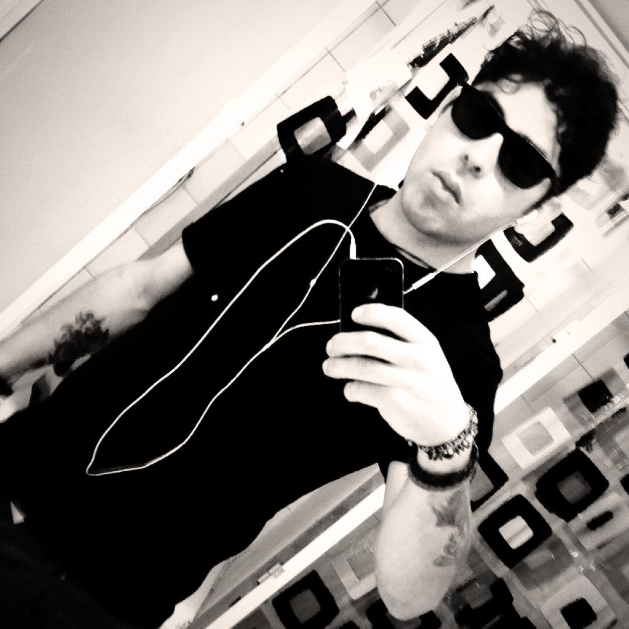 leonard81278529's profile picture. 