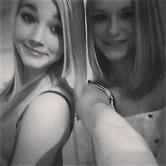 xMelissaxxxxxxx's profile picture. vergeet het verleden 
en maak een nieuwe start
volg je eigen pad 
en luister naar je hart