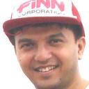 Sumit Guha - @catchyoifyoucan - Twitter