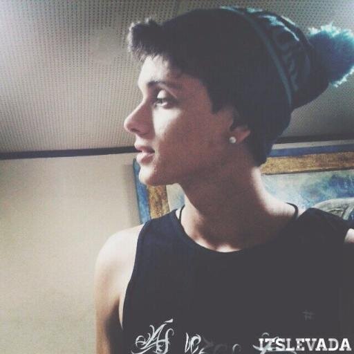 OverdoseDeLA's profile picture. Relacionamento:  triângulo amoroso com o @akafm_