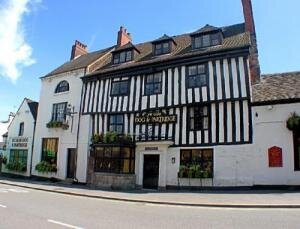 Chef and Brewer, Tudor building with lots of character, perfect for dining and having a drink with friends and family.