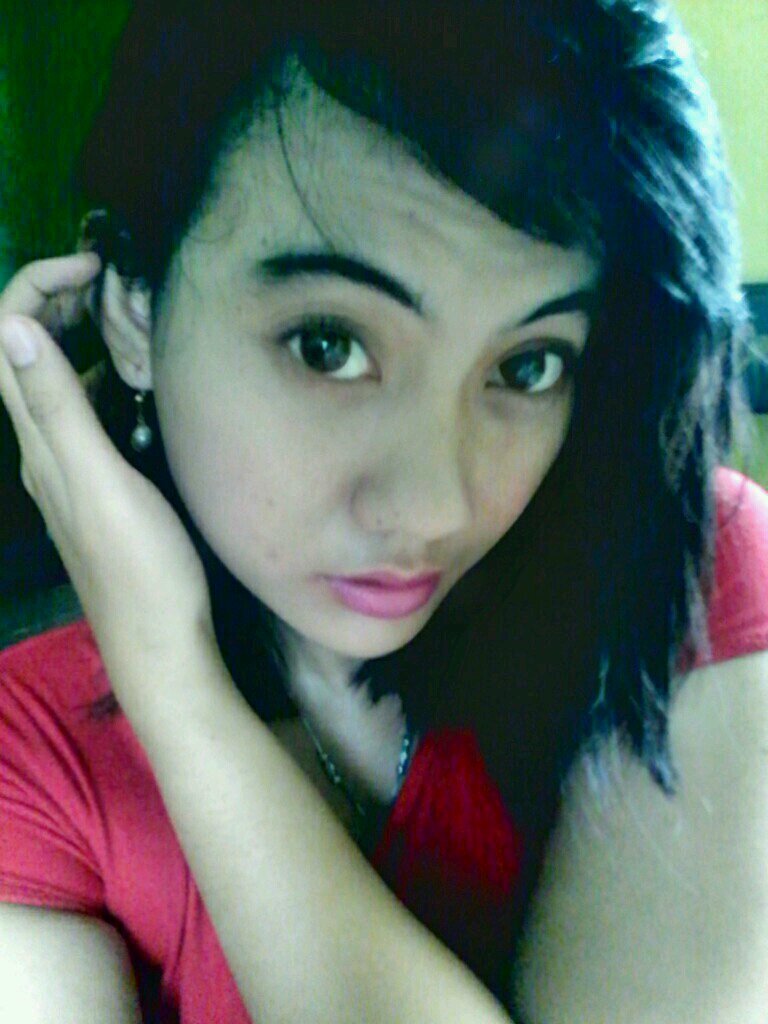 I wanna be myself, cause I want to run on the best way with my commitment. And I wanna be different so that make me feel true alive. ♥Psychology,mercubuana 2013