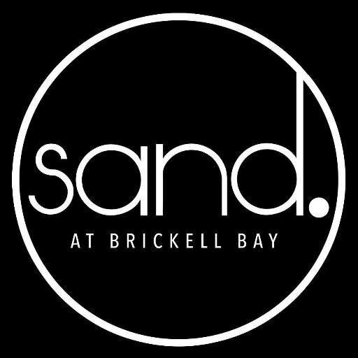 Aruba's hottest nightclub! Best drinks on the island, amazing food, daily happy hours at 6 & 9 and daily events! Follow us!