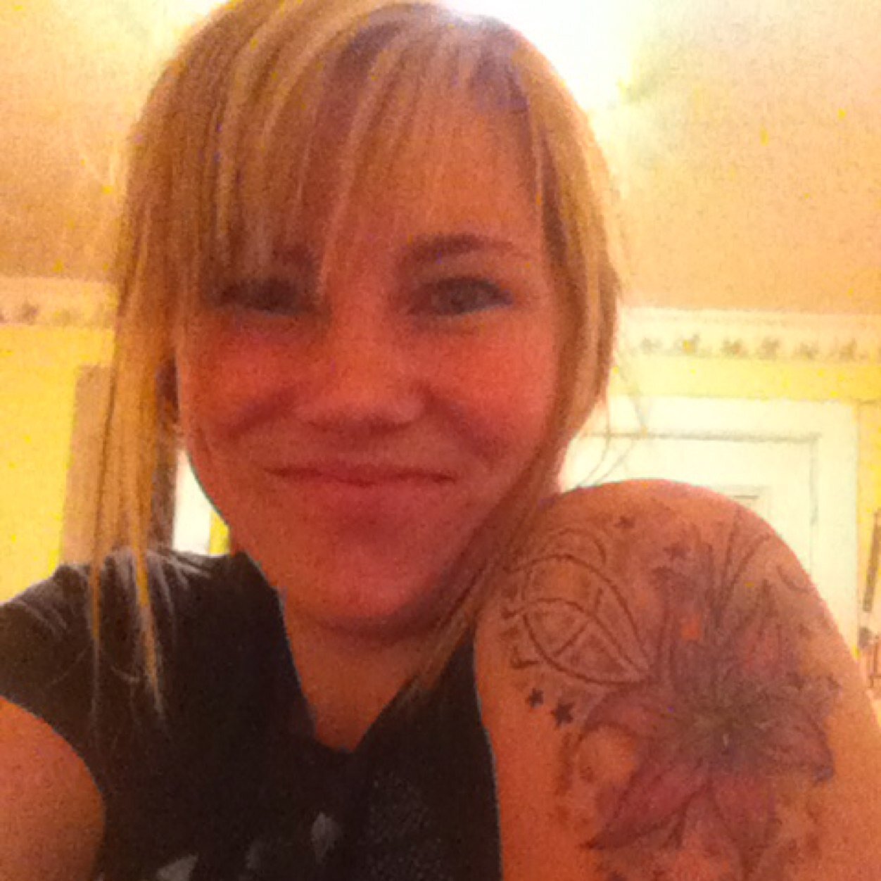 shybrunette_20's profile picture. 