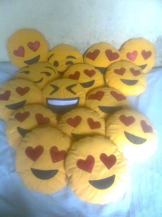 Elaboración de peluches almohadas, almohadas serigrafiadas y sublimadas.
