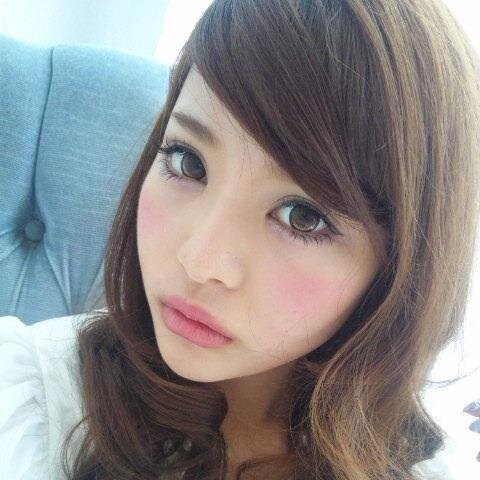 料理とブログにはまってます。美女をツイートしていくのでお気に入りがあったら、RTお願いします♡