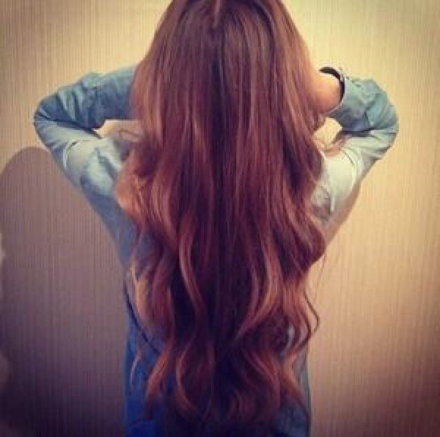 Crazy/fun-chick, actor, singer, food lover, netball player, volleyball player, family lover, DIRECTIONER!!!