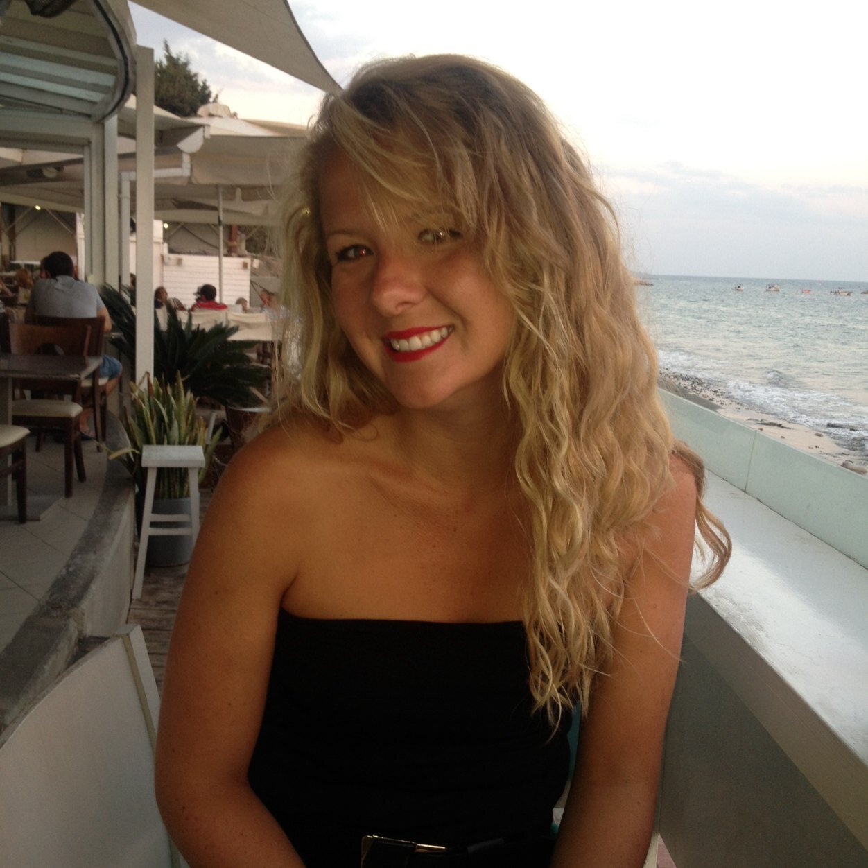 fionasummers3's profile picture. 