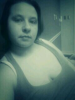 My name is Sarah and I am a mother of a 8 yr old boy. My heart belongs to Josh laughery and we have been together for 7 months going on 8.