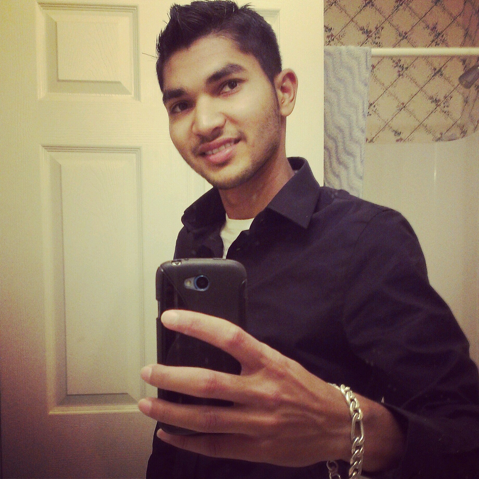 cricket is My Life... i m play for MO cricket Club... when i this year i try out for Play In USA Under 19 team.... and that good start for me...