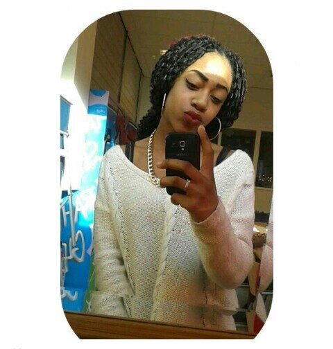 16 years old ' BBM; 759F19F4  IG = Shayenneex ' peace \/\/