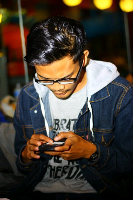 Firaldyputra's profile picture. Teramat sayang sama Aisyah Ferdinan Tinggon ♡