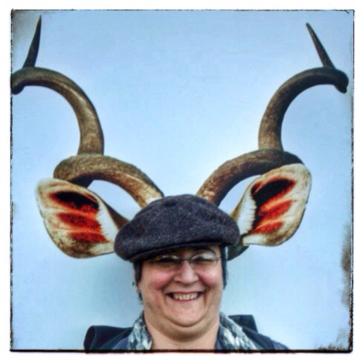 Photographer, writer, artist, and owner of a vintage Etsy shop. I tweet art, nature, climate change, and vintage lovelies.