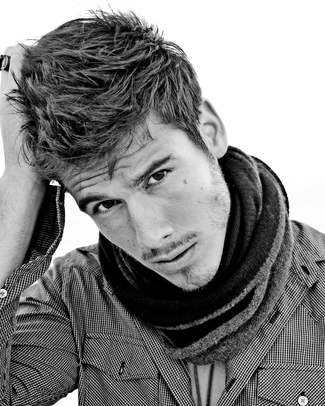 I'm a son of Apollo, gay, single. A song writer, a dancer, a loner. I'm 24 years old.