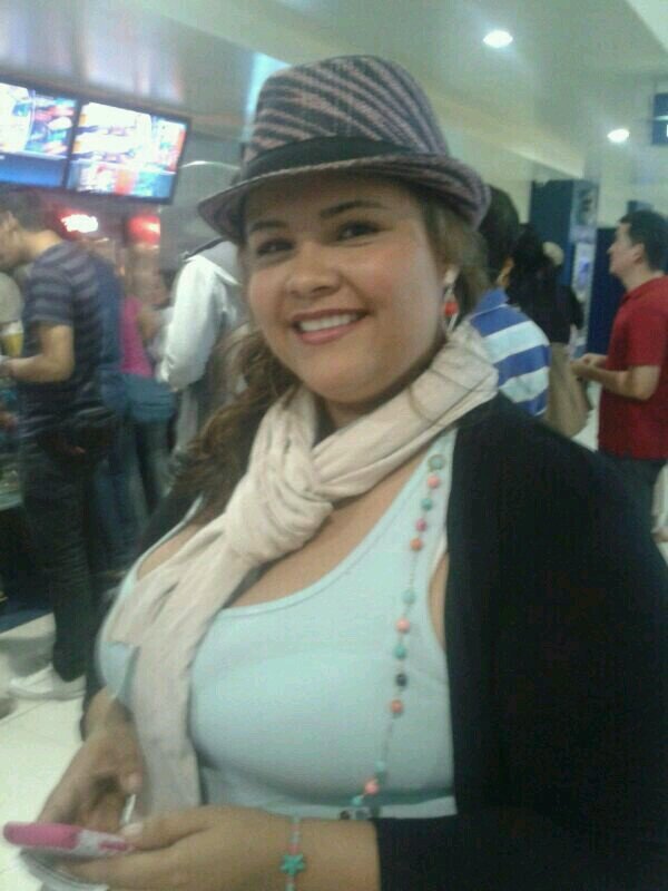 dianne1582002's profile picture. Soy una amante a las buenas conversaciones.... y la buena lectura...   administrador de empresas... y diseñadora de joyas.. y mucho mas