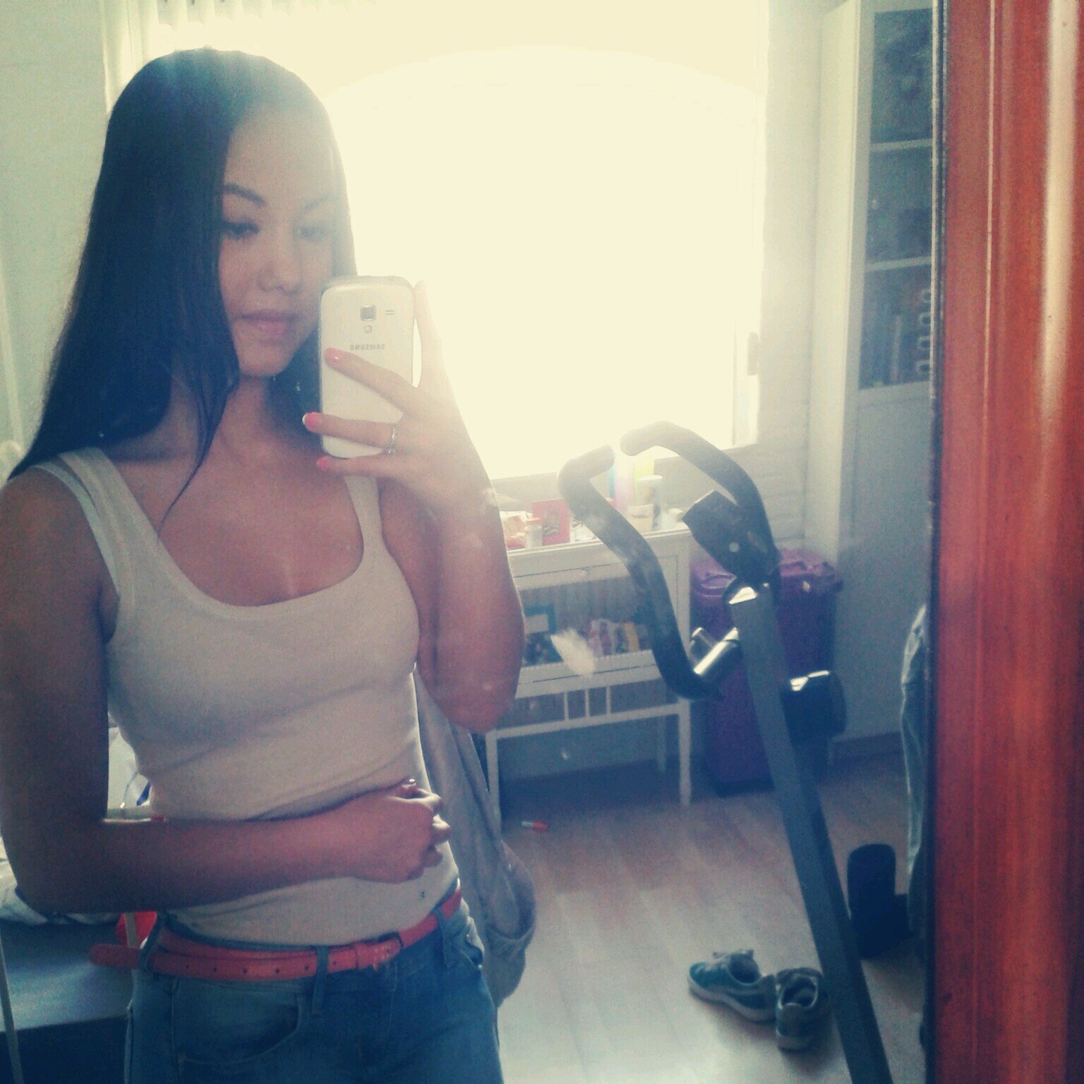 my siss cynthia ♥ - instagram ; TaraChimenex_