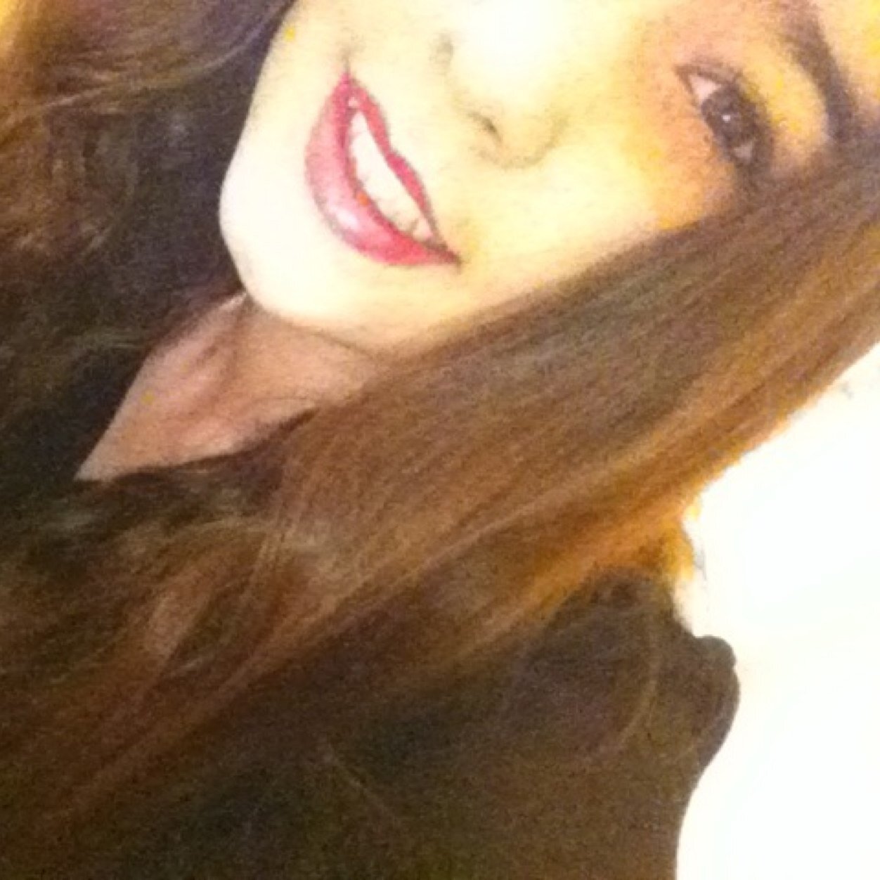 Vigoar_Gonzalez's profile picture. I love you @justinbieber you're a wonderful person moved on after all that you're my idol  
Last hope to see you someday in person, you are the best:*