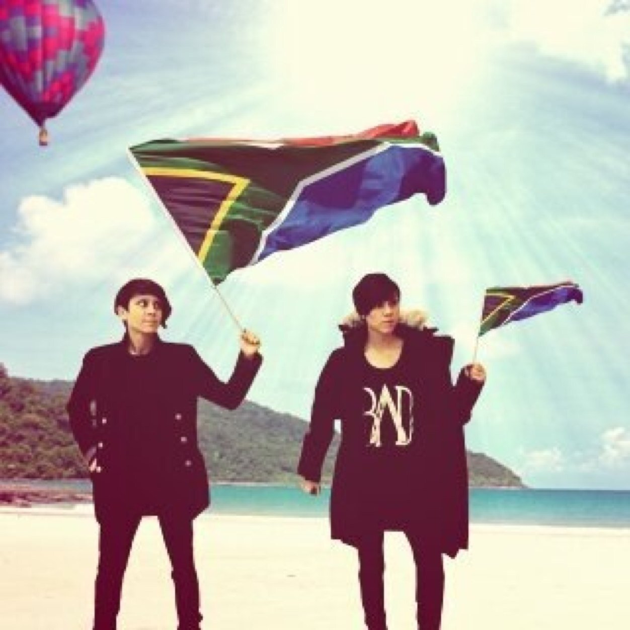 Passionate about Tegan and Sara and South Africa (and getting them together!) Tegan and Sara fans, please help us bring Tegan and Sara to South Africa!