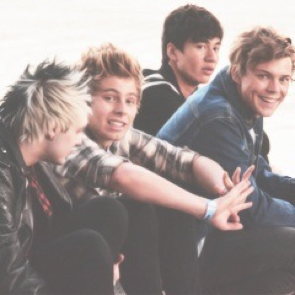 5SOS é a favorita entre os gays, diz Niall Horan, fã número 1 da banda.