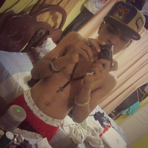 Quii Tate la Roopa' NecesittO, Hablar Con Tiigo' :D