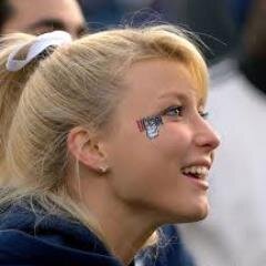 UConn Girls 
DM your daily drama
