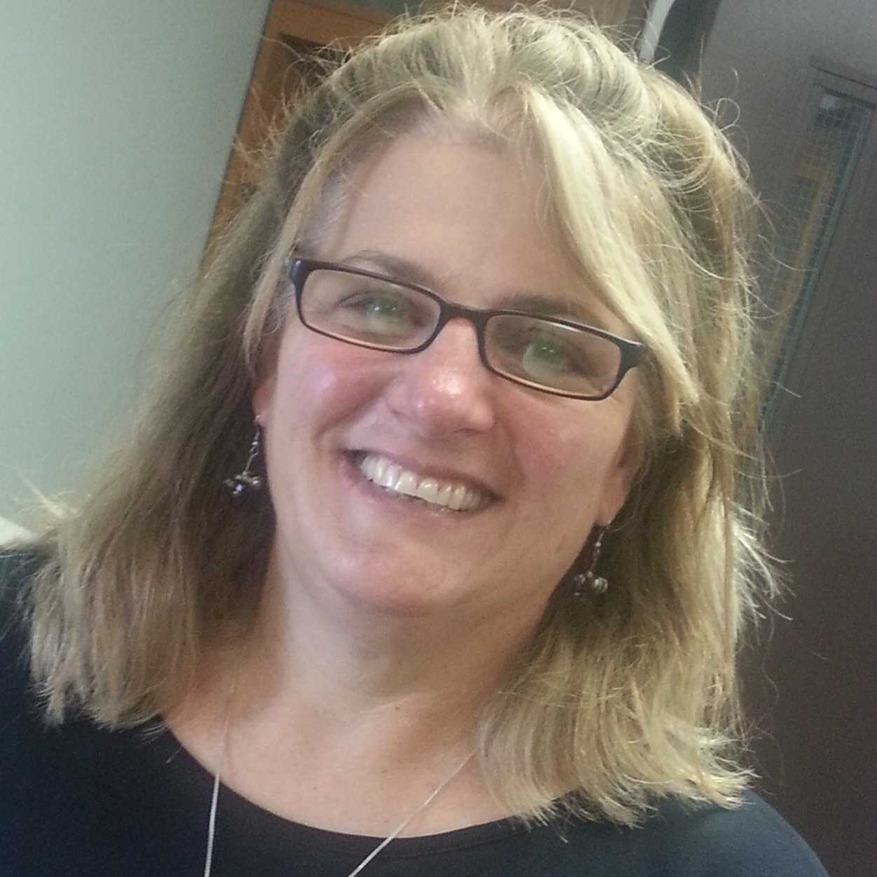 Director of Special Education-Mt Vernon Community Schools. Loves Jim, Ryan, Chris, Cathy, Brooks, and Knox. Enjoys Butler sports, time with friends, and poker.