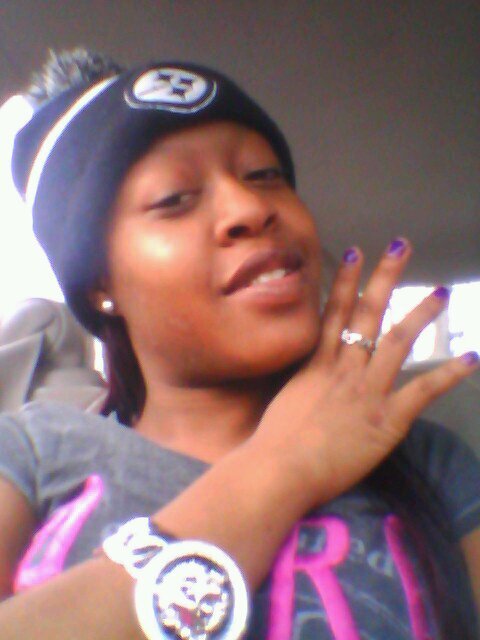 BeautifulLady94's profile picture. 