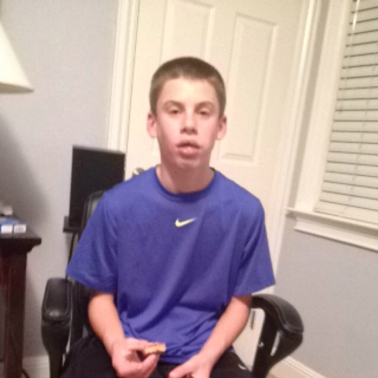 Im sid. I like to blow up toys. I love banana