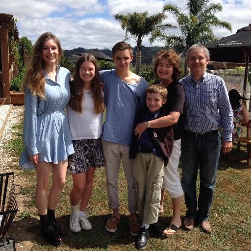 moniekidd's profile picture. #radiation therapist, # writer, # Moms     with  #chronic illness, #crohnsdisease  and # Dad supporter!