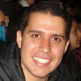 Venezolano, Católico, Magallanero, Ingeniero Electricista egresado de la UC, Magíster en Ing. Automatización Industrial de la Universidad Nacional de Colombia