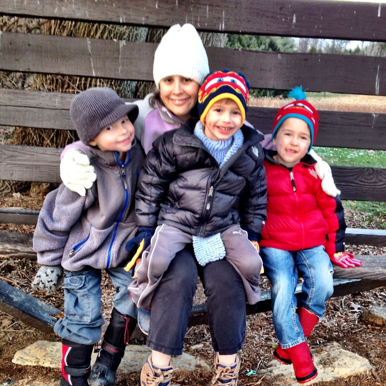 Wife, mom of three boys, 3rd grade teacher, busy lady!