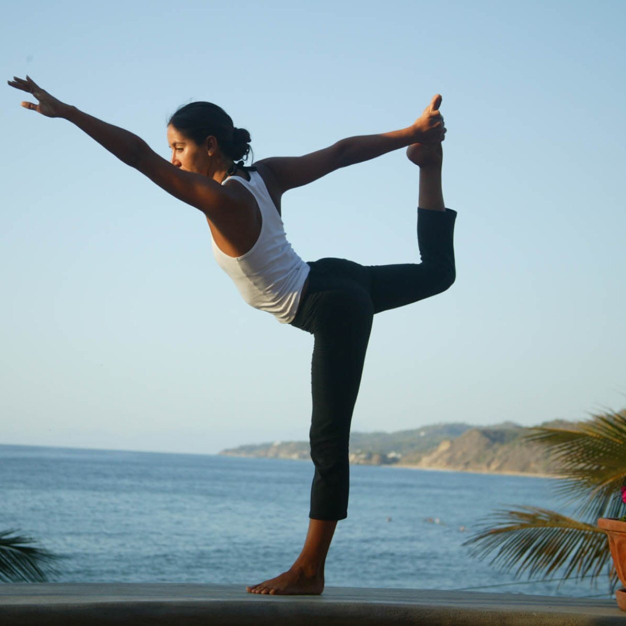 Romance Languages Translator /
Italian Instructor /
Vinyasa Yoga Lover /      Photographer for passion /    
Hoop 4fun /                          
Bike 4ever
